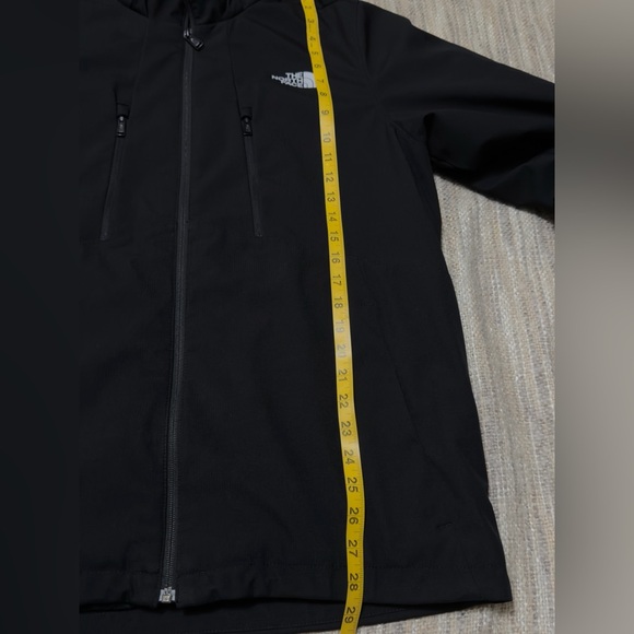 The North Face Black Hooded Jacket - Picture 7 of 15